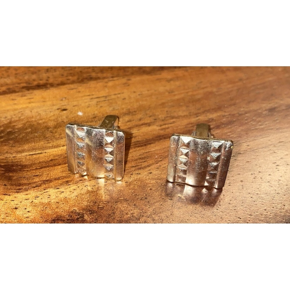 Vintage Goldtone CuffLinks Preowned Condition‎